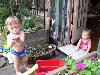 tnweb_birthday1_067_6_16_04.jpg